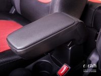 Loketn� op�rka Armster S Ford Focus III USB + AUX -- rok v�roby 2011-14